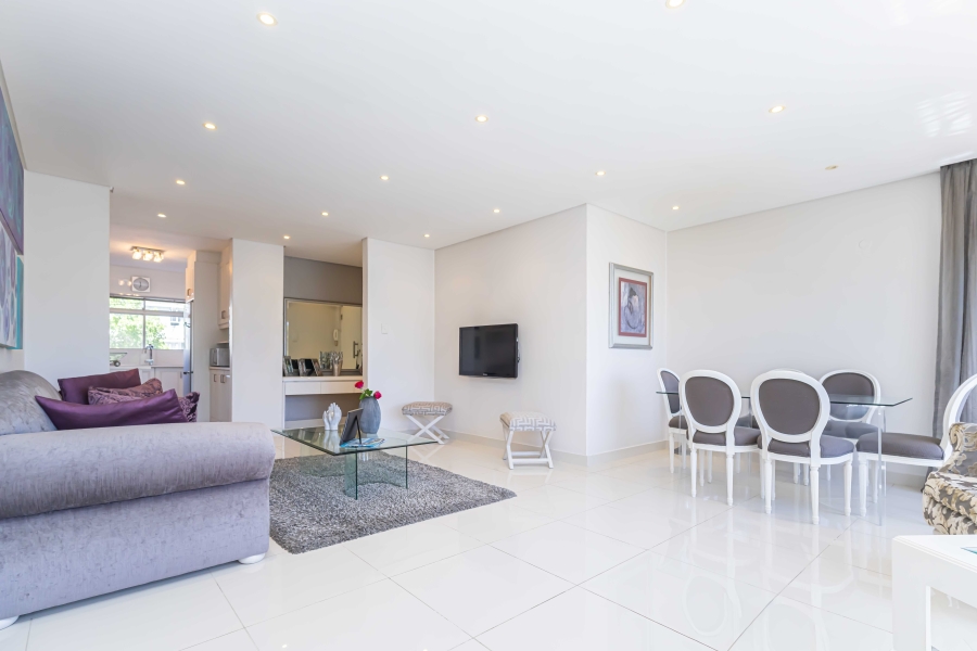 2 Bedroom Property for Sale in Sea Point Western Cape